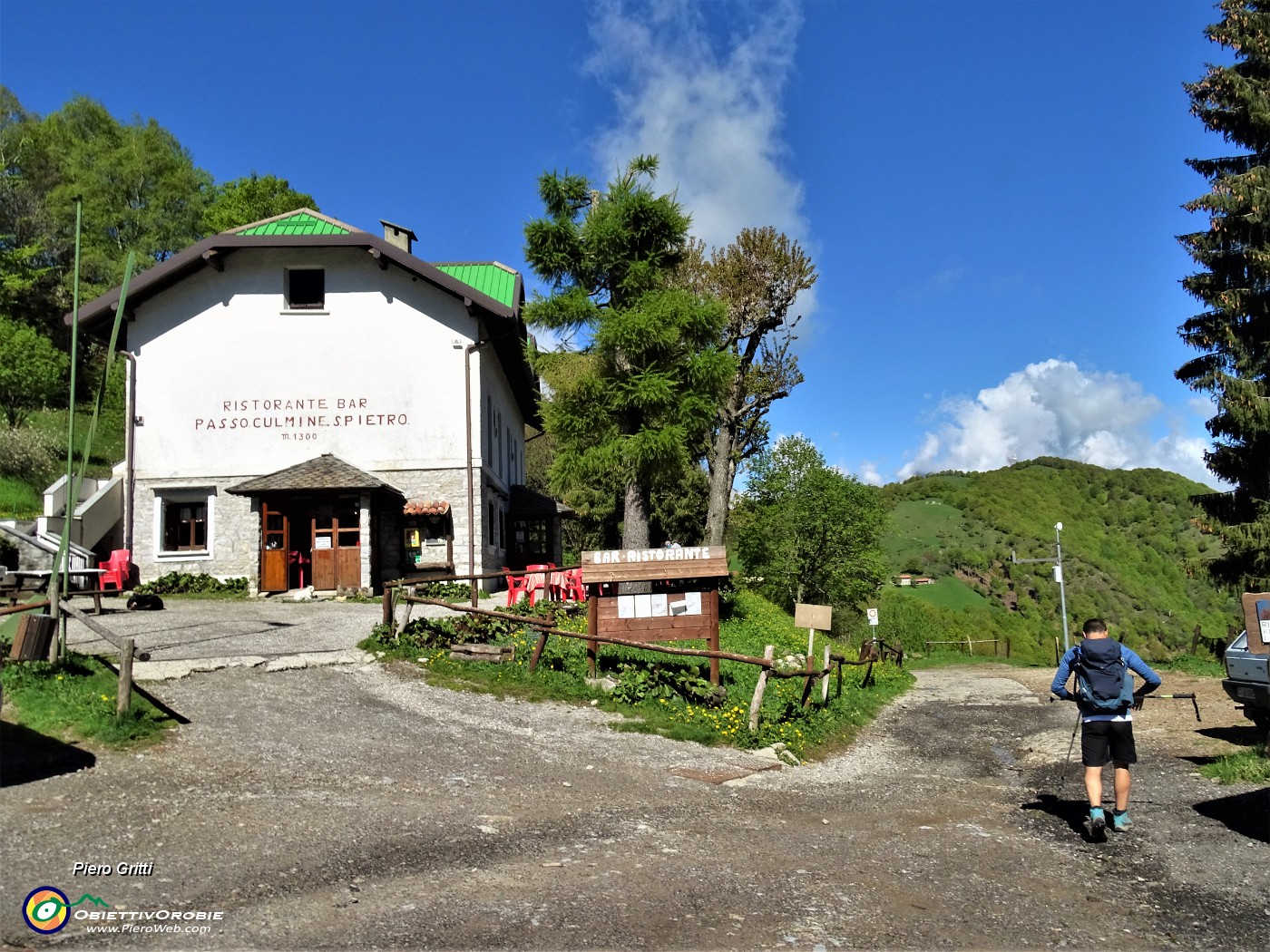 01 Partenza dalla Culmine di San Pietro (1300 m).JPG